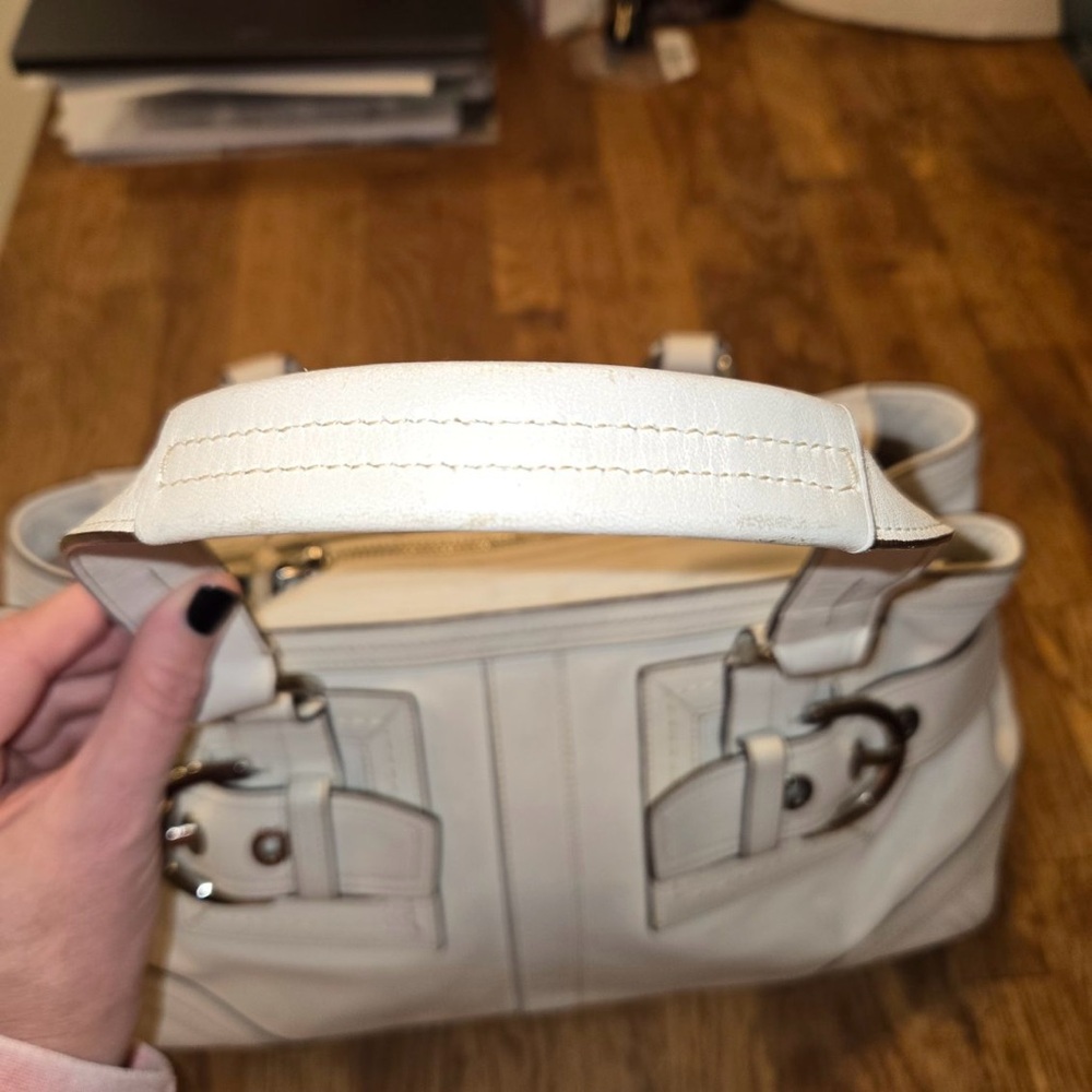 COACH Vintage Soho XL Buckle Satchel Cream Leather Tote Bag 2116 Y2K Rare - Picture 2 of 10